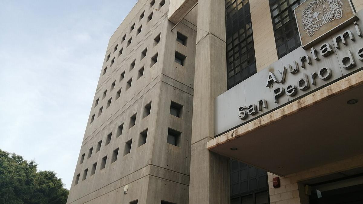 Fachada del Ayuntamiento de San Pedro del Pinatar.