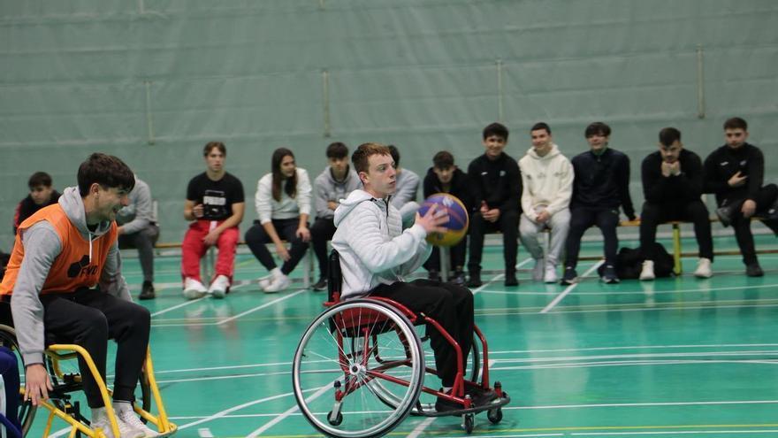 Roman Escrivà, del CB Genovés, disputará el Campeonato de España Sub-18 de baloncesto en silla de ruedas
