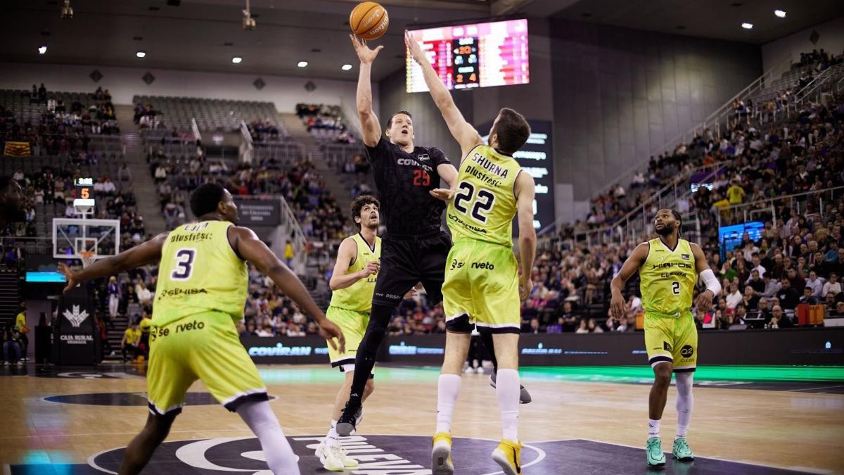 Luka Bozic completó un partido sensacional