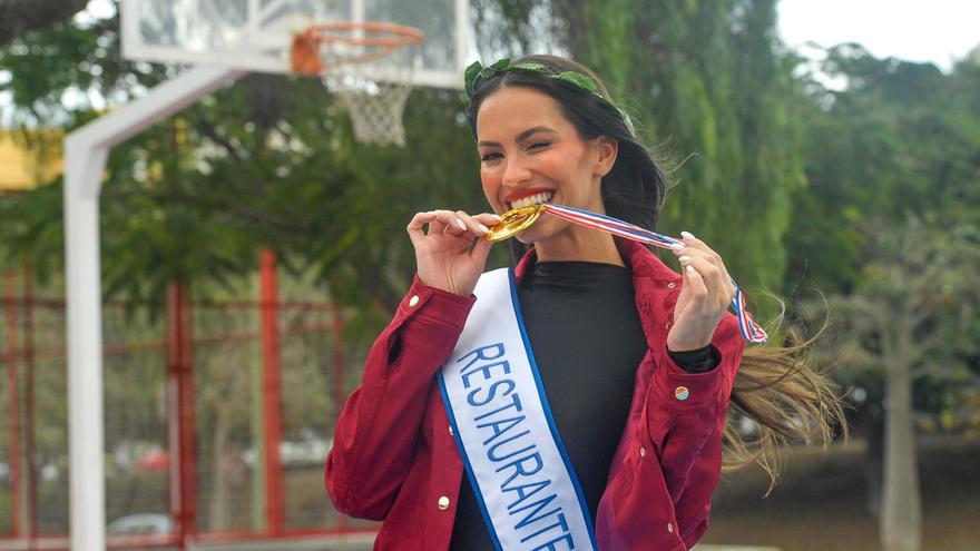 Coral Gutiérrez, candidata a Reina: &quot;El Carnaval es una cultura internacional en la que solo hay que ser felices&quot;