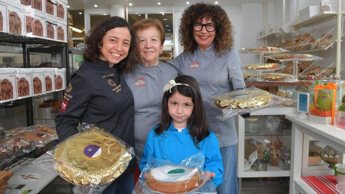 120 años de una tarta única en A Coruña: "La hacemos igual que mi bisabuelo"