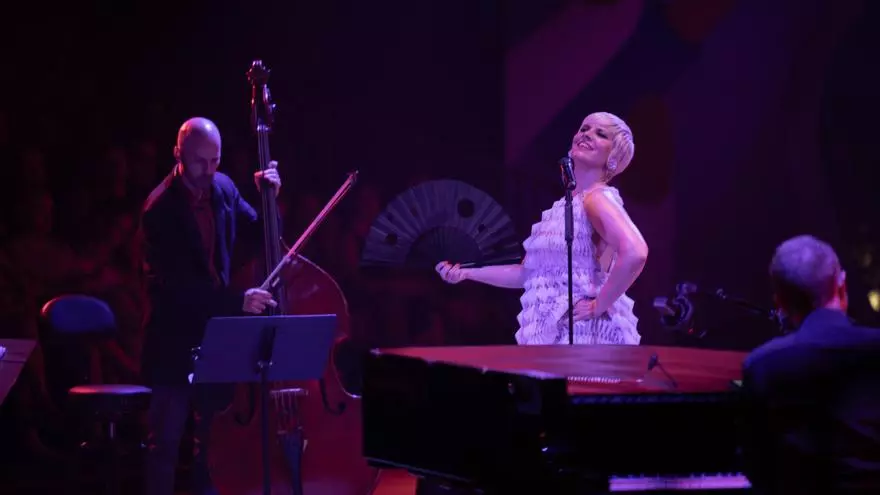 VÍDEO | Pasión Vega interpretant un fragment de 'Volver', a Peralada