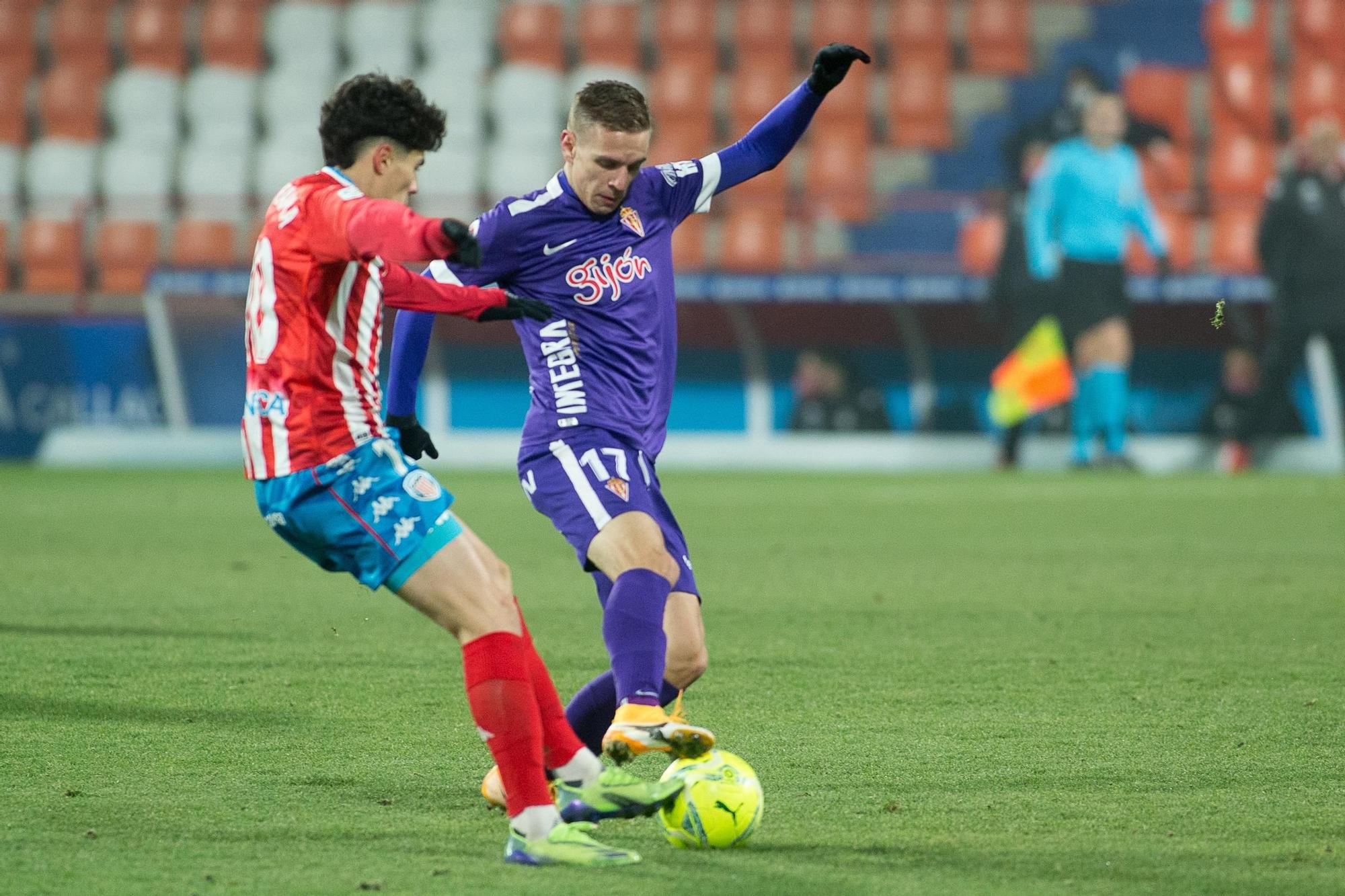 Partido del Sporting contra el Amorebieta