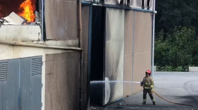 Incendio en una fábrica de O Porriño