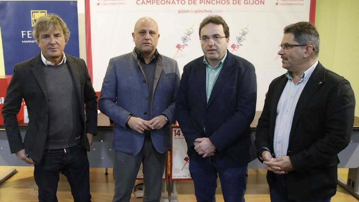 Por la izquierda, Ángel Lorenzo, Iván de la Plata, Manuel Ángel Vallina y Toño Migoya. | Marcos León