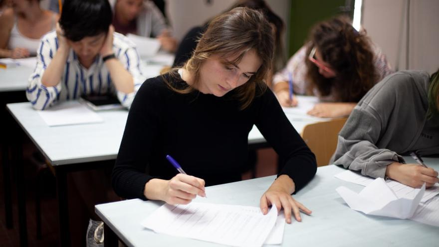 Los centros privados gallegos deberán ofrecer la totalidad de las optativas en secundaria