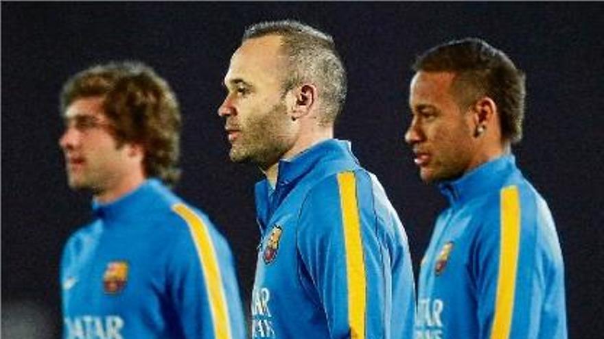 Neymar, protagonista contra l&#039;Espanyol, en l&#039;entrenament d&#039;ahir amb Iniesta i Sergi Roberto.