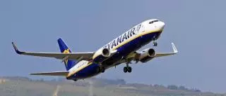 Ryanair mejora la oferta con tres frecuencias semanales a Londres en invierno de 2025
