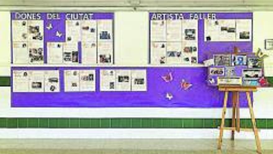 Mural amb referents
femenines que van passar
per l’escola.  levante-emv