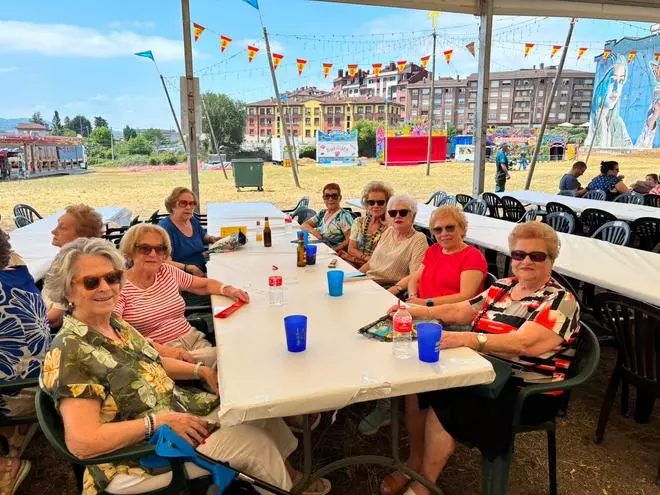 EN IMÁGENES: Paellada popular en las fiestas de El Berrón