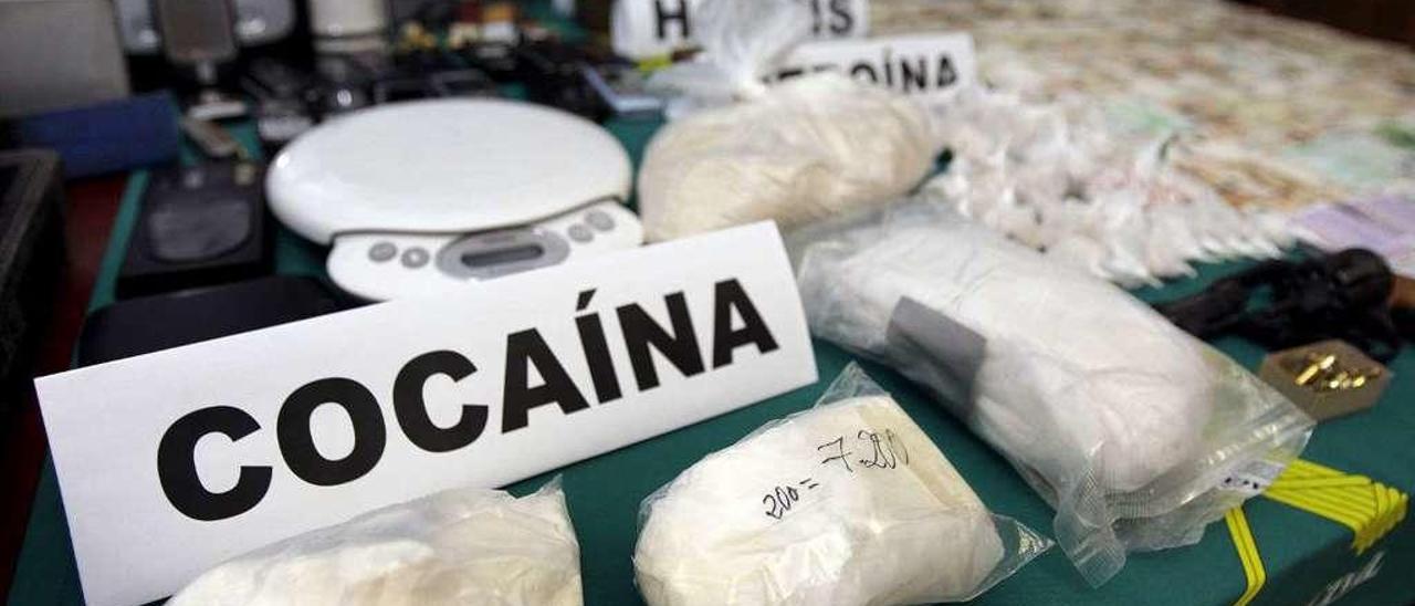 Droga de la que se incautó la Guardia Civil en la operación Cohiba. //