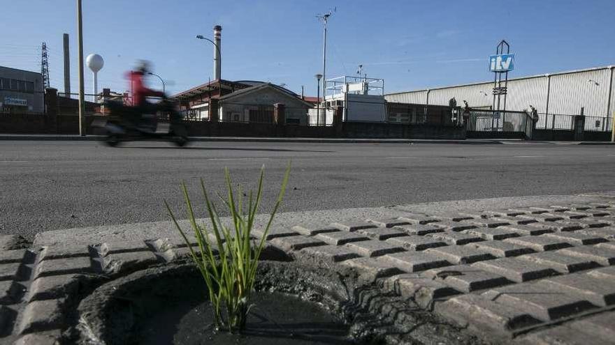 La estación del matadero, en la travesía de la Industria.