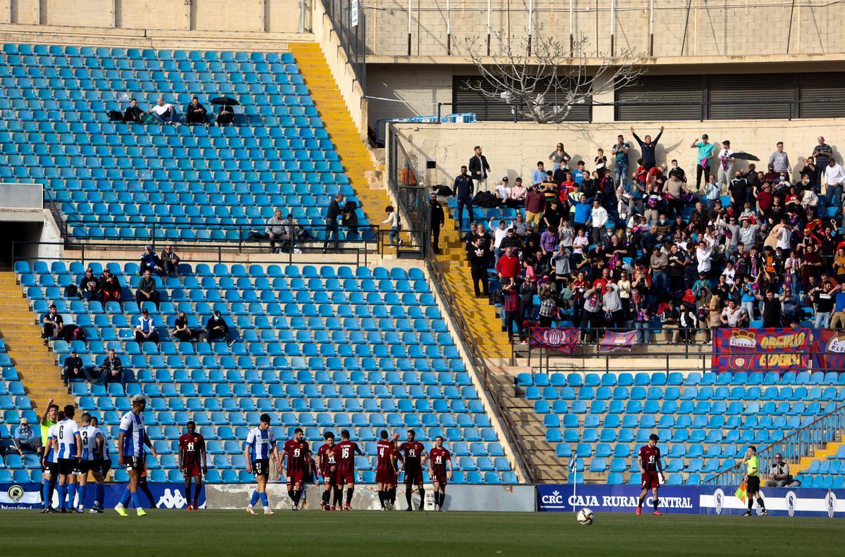Los seguidores del Eldense repetirán ubicación dentro del Rico Pérez.