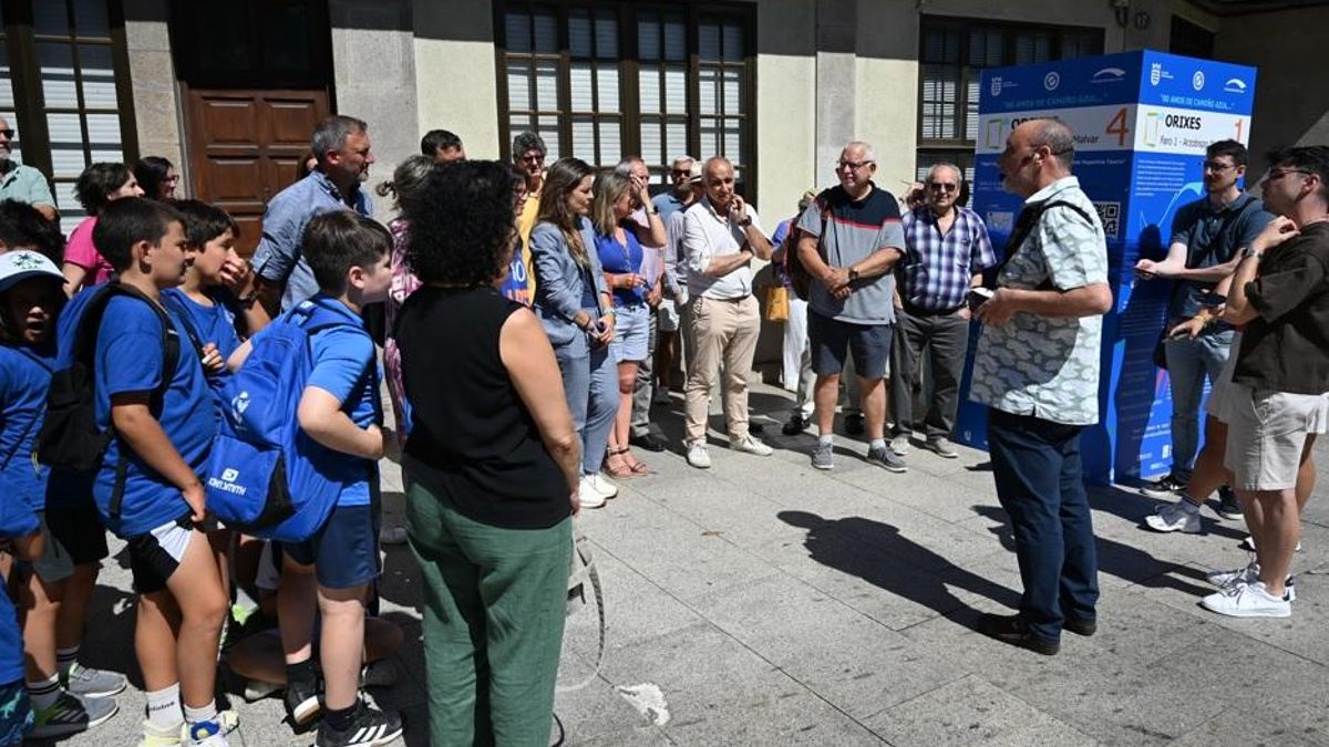 Asistentes a la inauguración del roteiro