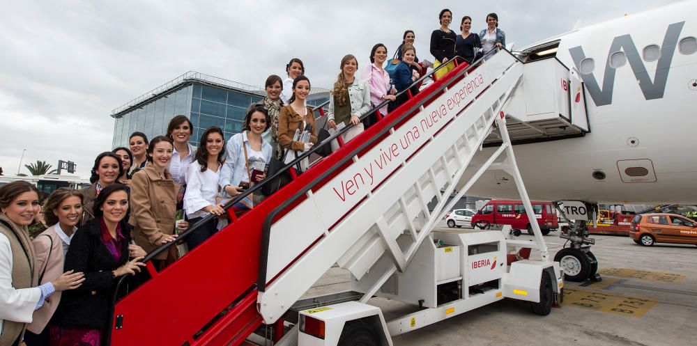 Las candidatas antes de subir al avión