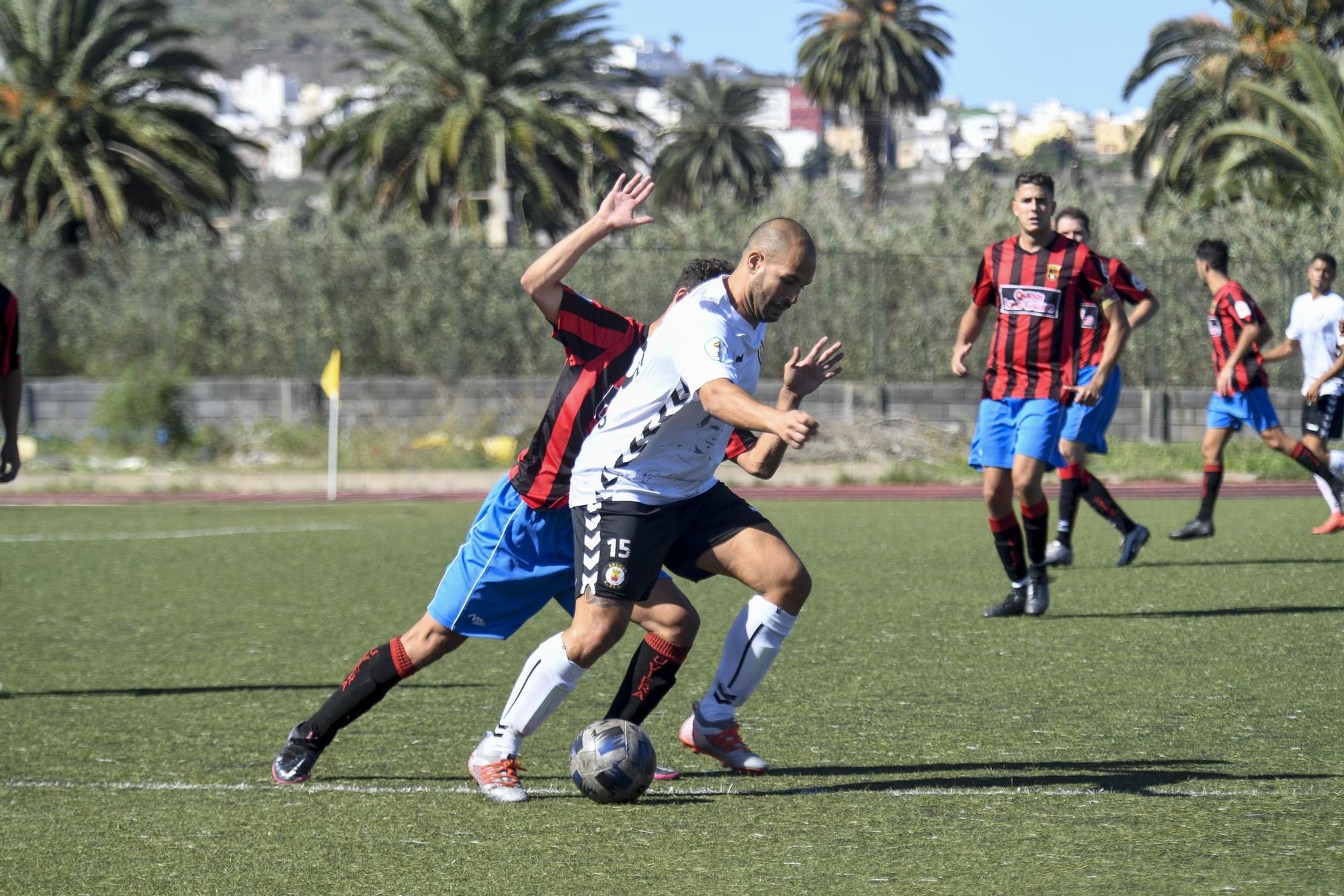 Partido entre el Arucas y el Unión Viera, de Tercera División