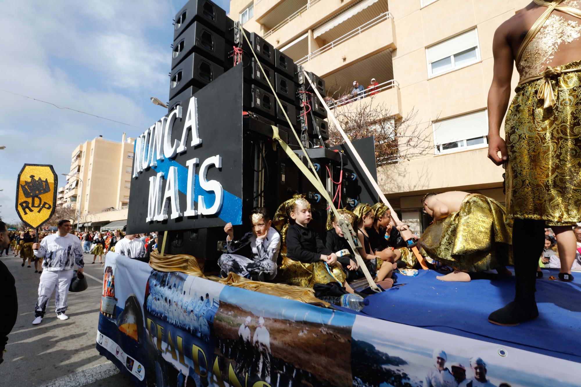 Todas las imágenes de la rúa del Carnaval de Ibiza 2023