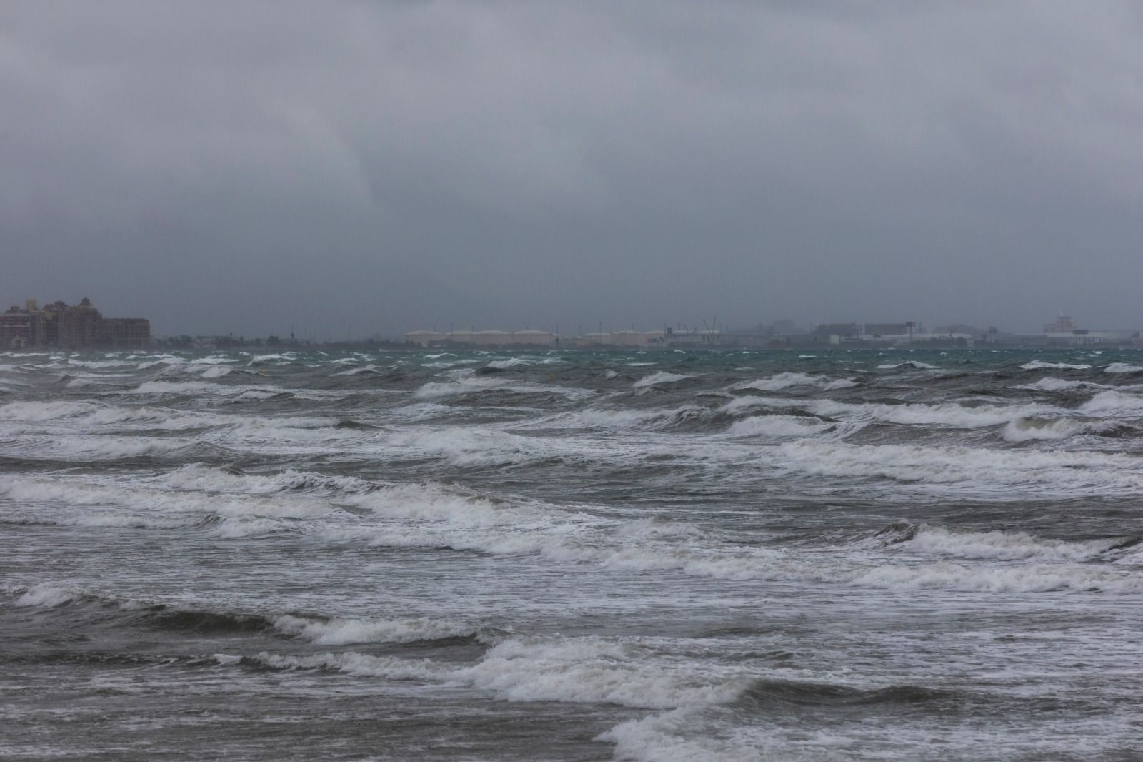 Vuelven las lluvias a València tras un fin de semana cálido