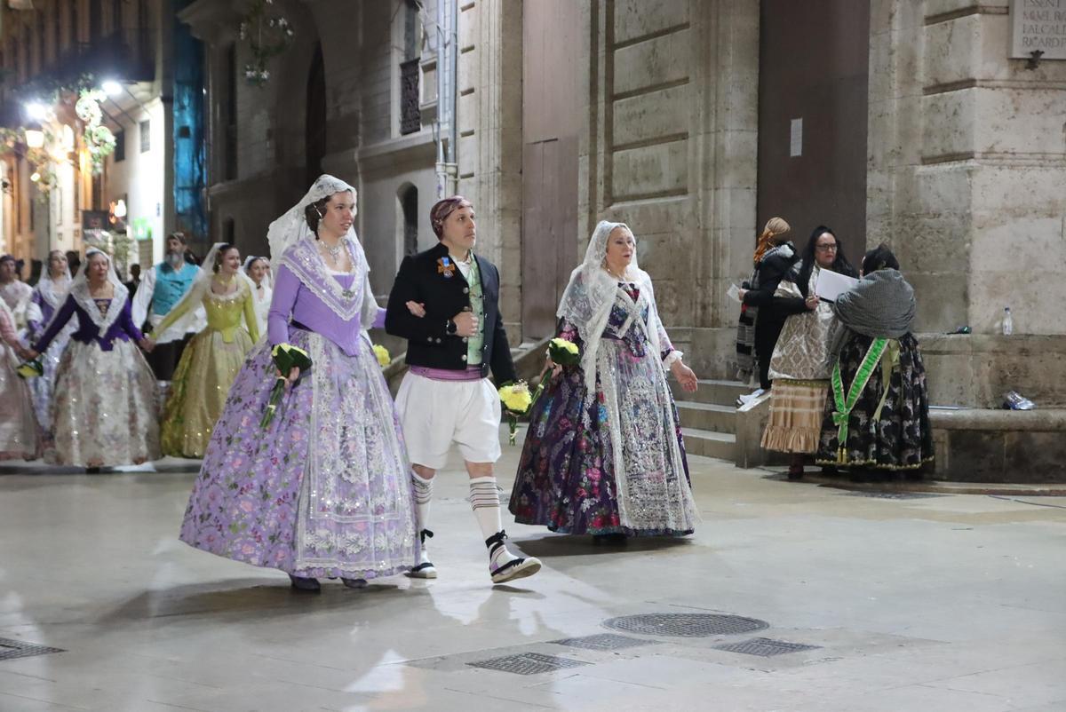 Todas las fotos de la ofrenda del 18 de marzo por la calle San Vicente hasta la 23:30 horas Todas las fotos de la ofrenda del 18 de marzo por la calle San Vicente hasta la 23:30 horas