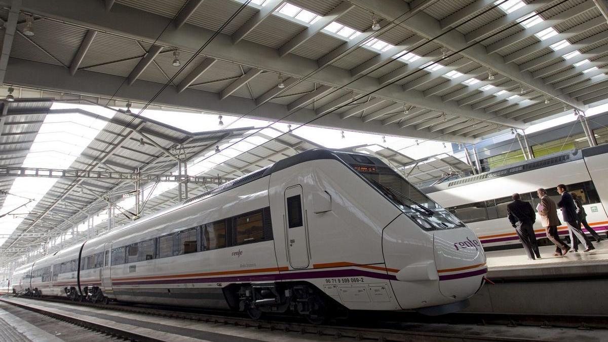 El tren accidentado partió desde la  Estación Maria Zambrano de la capital malagueña