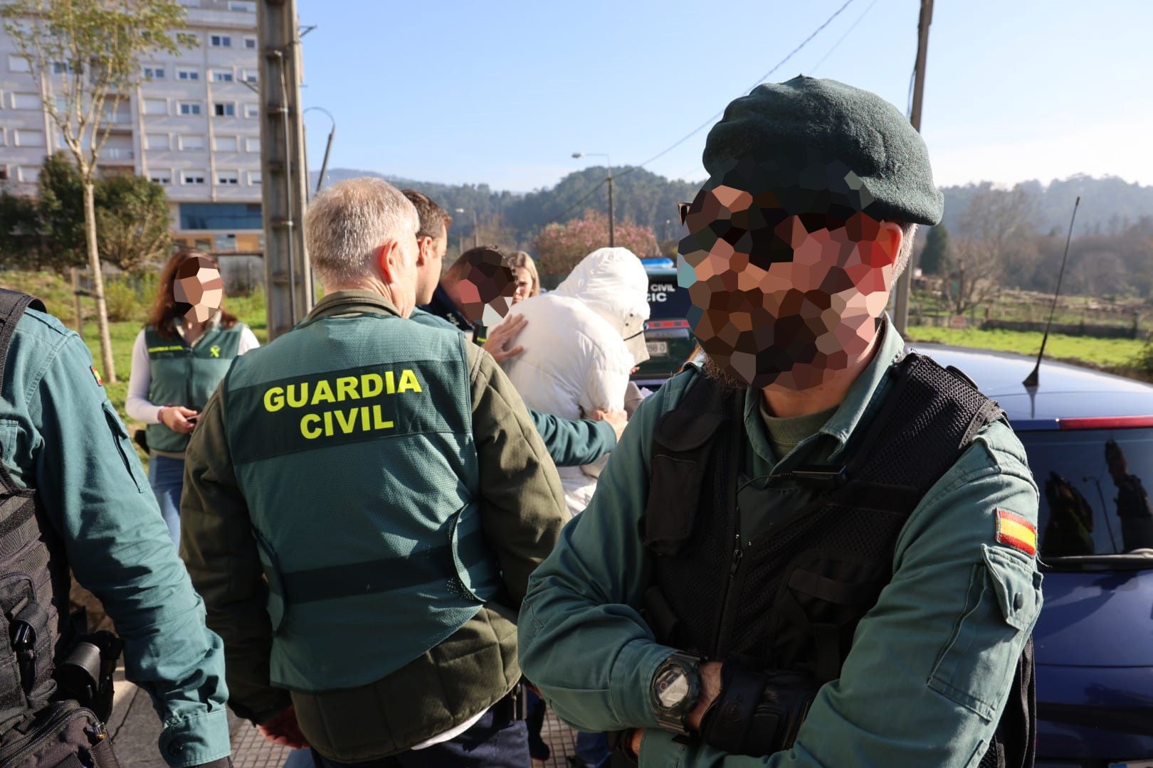 Tensión y gritos en los juzgados de Porriño contra el detenido por el crimen de Salceda: "¡Asesino!"