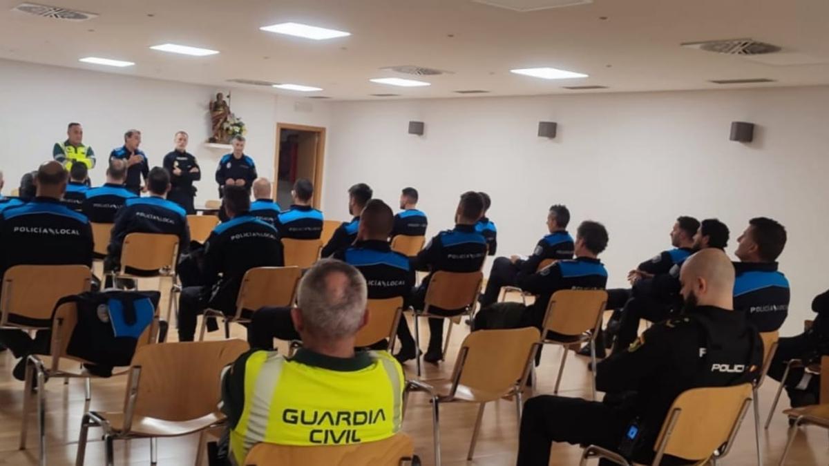 Reunión de las fuerzas de seguridad para coordinar el operativo de seguridad de la noche del Samaín.