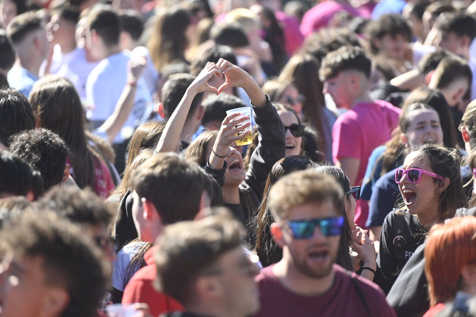 Galería: Búscate en la fiesta de Las Paellas de la UJI