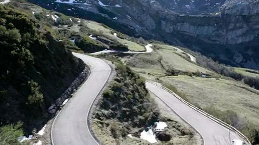 Este es el lugar de Asturias donde no pensabas encontrarte con un food truck en medio de la naturaleza