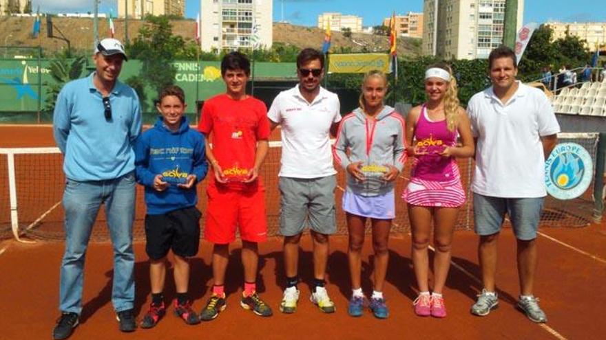 Los vencedores y finalistas de la categoría sub 14.