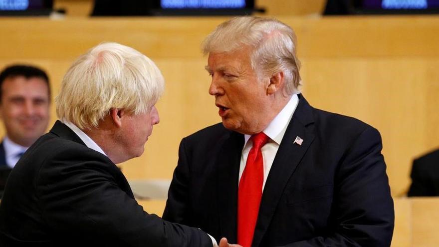 El primer ministro británico, Boris Johnson y el presidente estadounidense. Donald Trump.