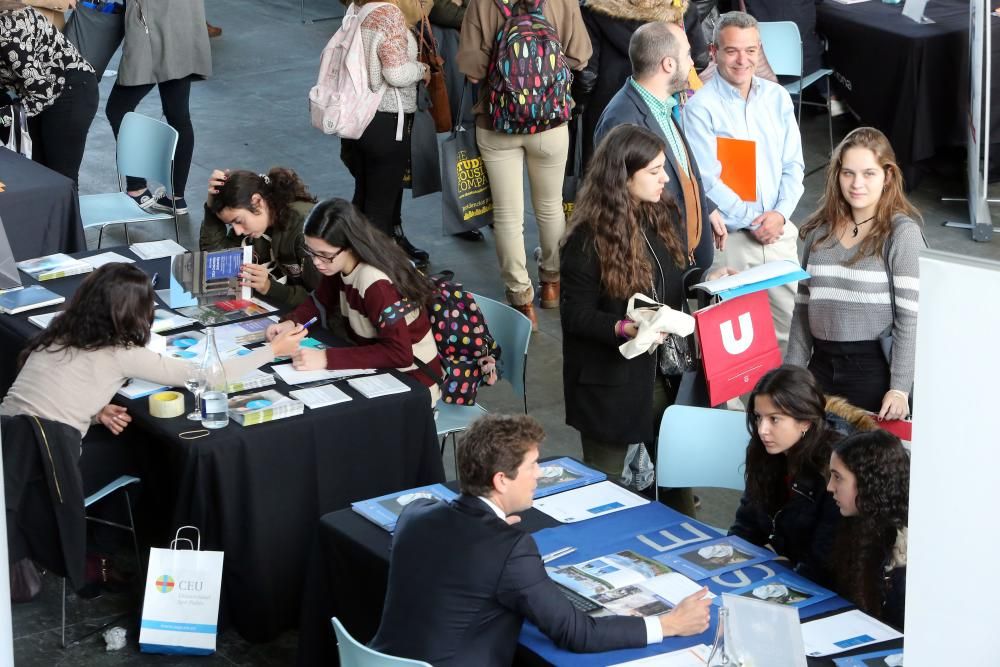 Treinta y cinco universidades echan sus redes en Vigo