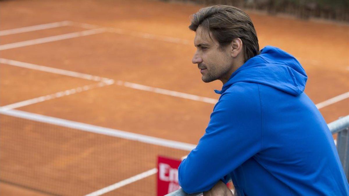 David Ferrer contempla la pista días antes de retirarse