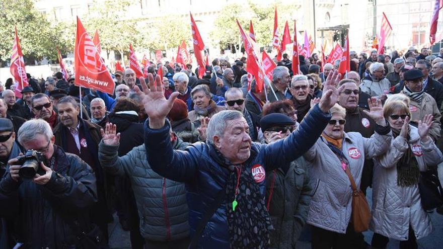 Los pensionistas de Aragón llaman a tomar las calles