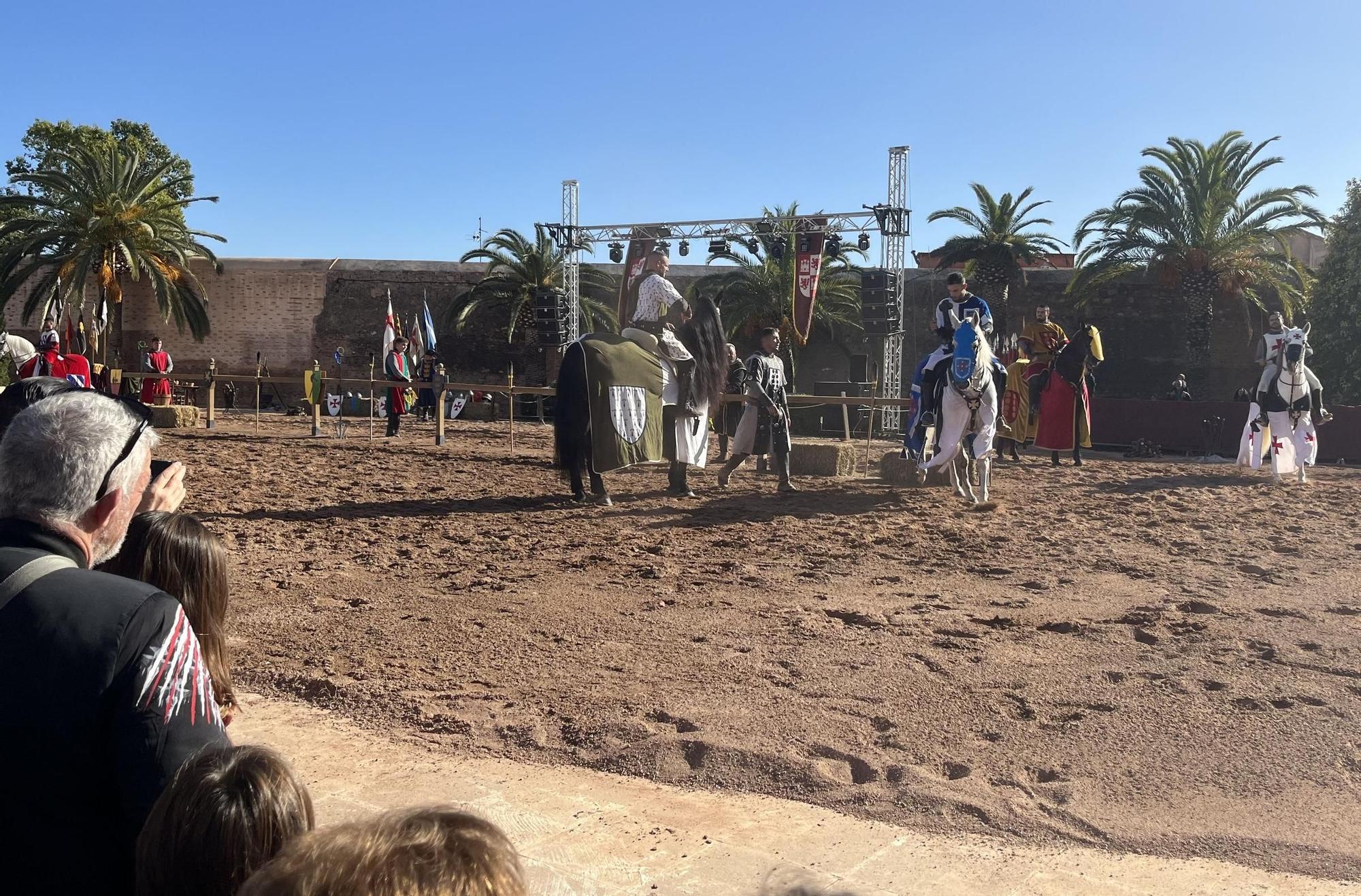 El multitudinario viaje al pasado de la Feria Medieval de Mascarell, en imágenes