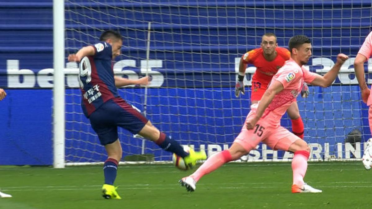 Cillessen no tuvo su mejor tarde ante el Eibar