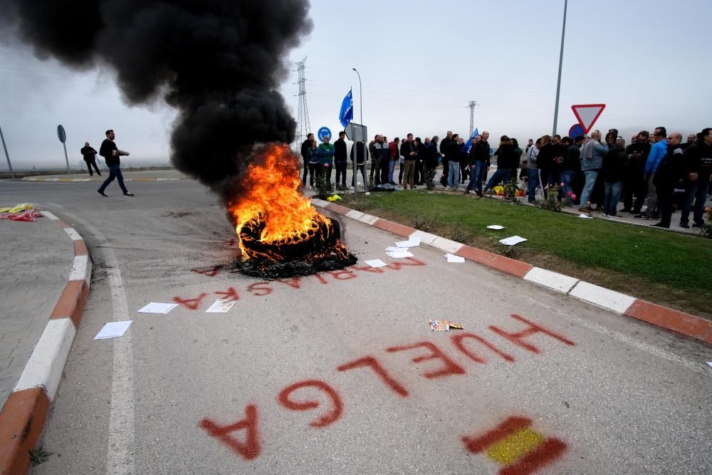 Protesta de los funcionarios de prisiones en la cárcel de Villena