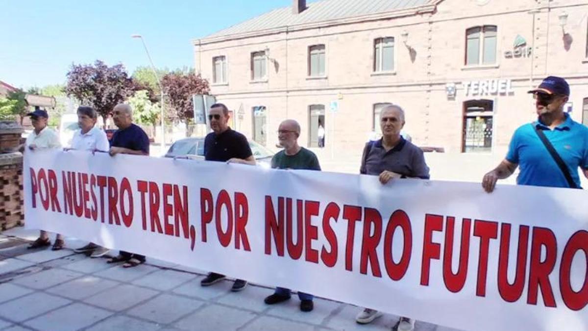 Pancarta que presidirá la manifestación de este martes en Teruel.
