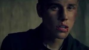 Videoclip de ’As long as you love me’, de Justin Bieber.