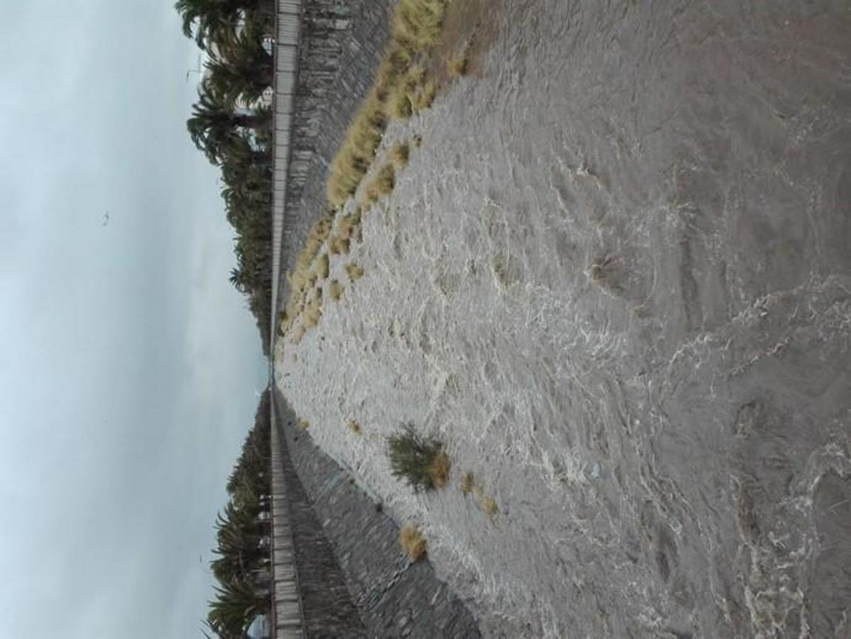 El barranco de Arinaga corre