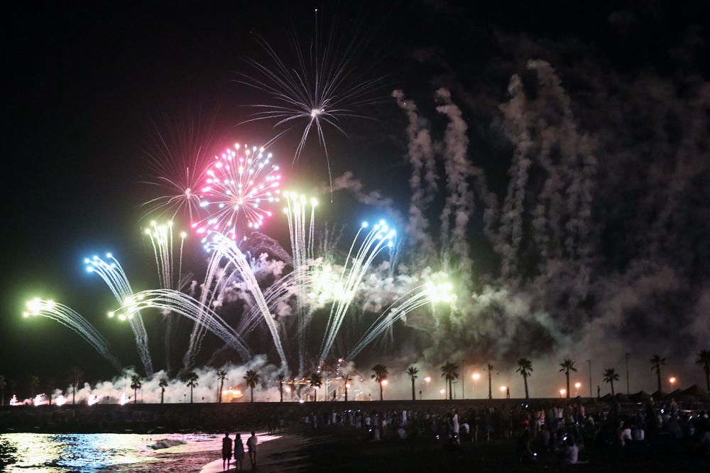 Pregón y fuegos artificales de la Feria de Málaga 2017