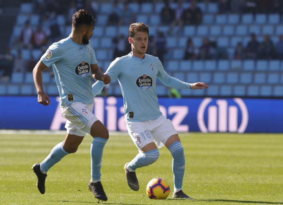 El Celta - Levante, en imágenes. // M.G. Brea | R. Grobas | EFE