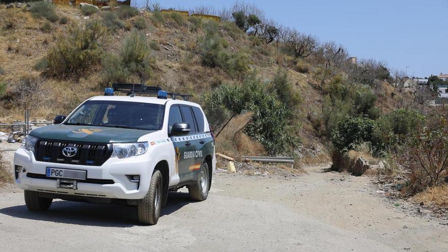 Hallan muerta a una mujer en un pozo en Málaga y detienen a tres personas