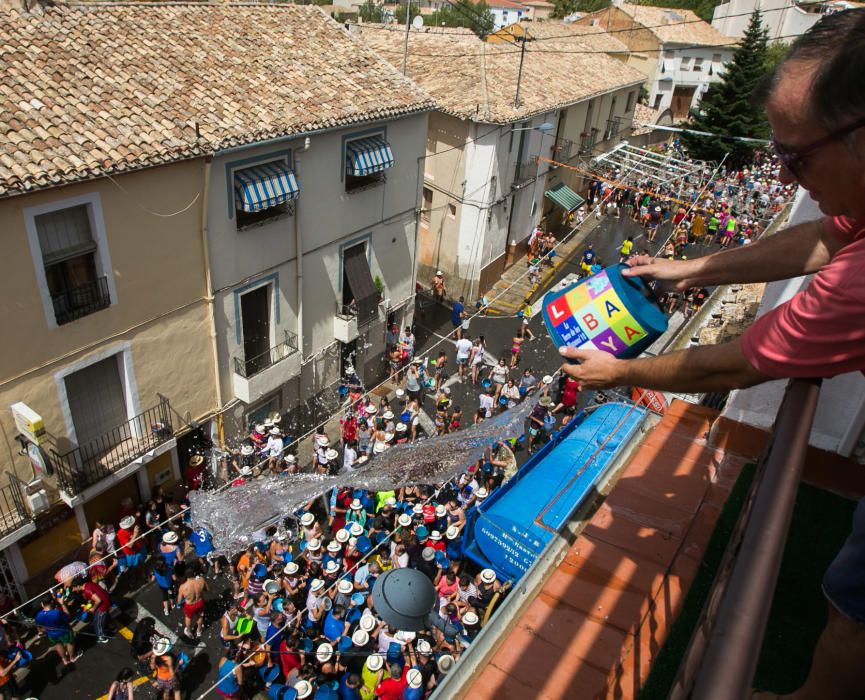 0 0  Más de 2.000 personas, en la Banyà