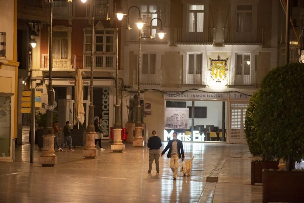 Primera noche con el toque de queda en Cartagena