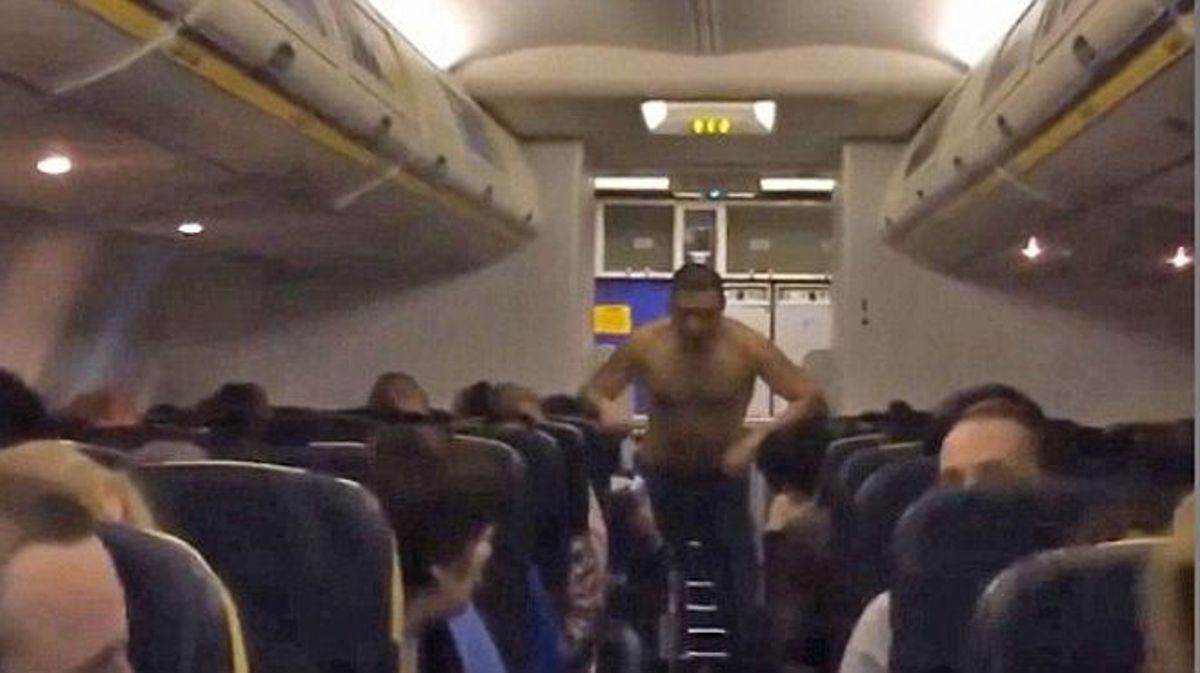 Un home borratxo obliga a aterrar a Dinamarca un vol que anava de Riga a Dublín