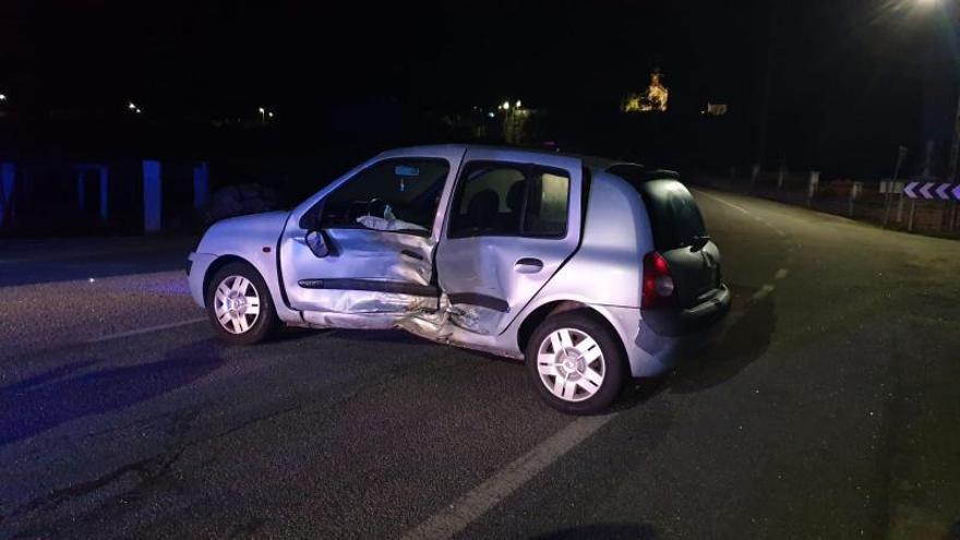 Coche del herido en Besomaño.  |  // CEDIDA