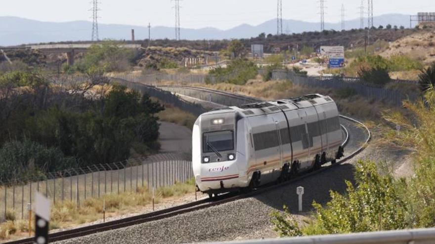 &quot;Decepción&quot; general por el revés del Estado al ferrocarril en Aragón