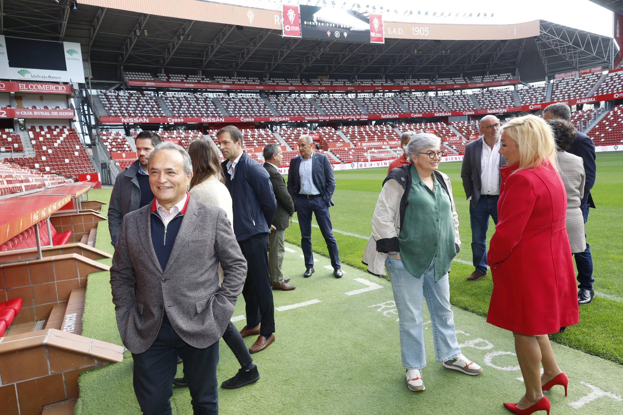 En imágenes: Así fue la visita de los técnicos de la Federación Española y portuguesa de Fútbol a El Molinón