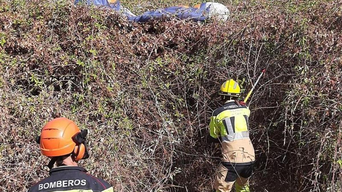 Muere un parapentista al precipitarse al vacío en la sierra de Montánchez (Cáceres)