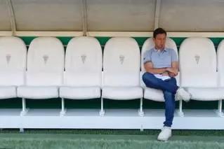 Mosquera firma el tercer peor arranque del siglo en el Córdoba CF